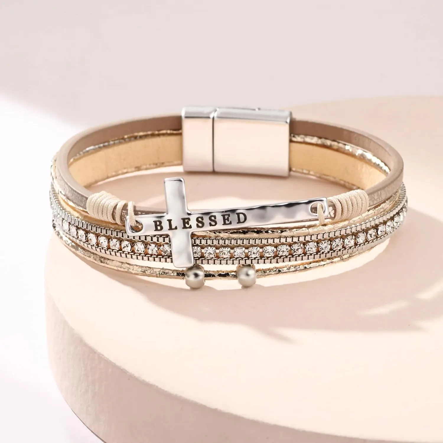 Fesciory Leopard Bracelet for Women, Boho Leather Wrap Multi-Layer Pearl Crystal Bracelet Bangle Jewelry