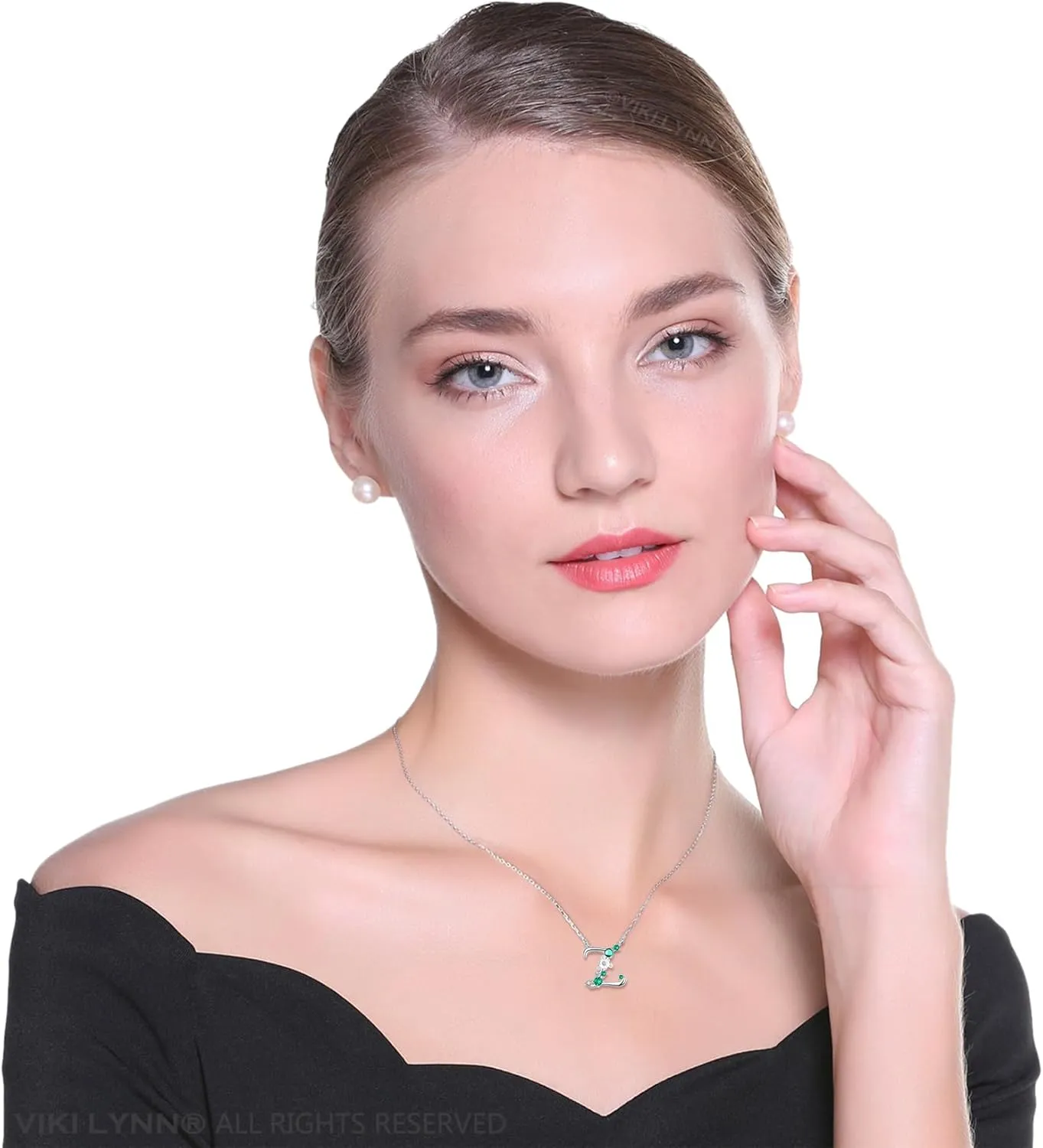 VIKI LYNN Initial Necklace for Women 925 Sterling Silver Letter A to Z Pendant Necklace with Green Cubic Zirconia Mother??s Day Anniversary Graduation Charm Jewelry Gift for Women, Mom, Wife, Friend