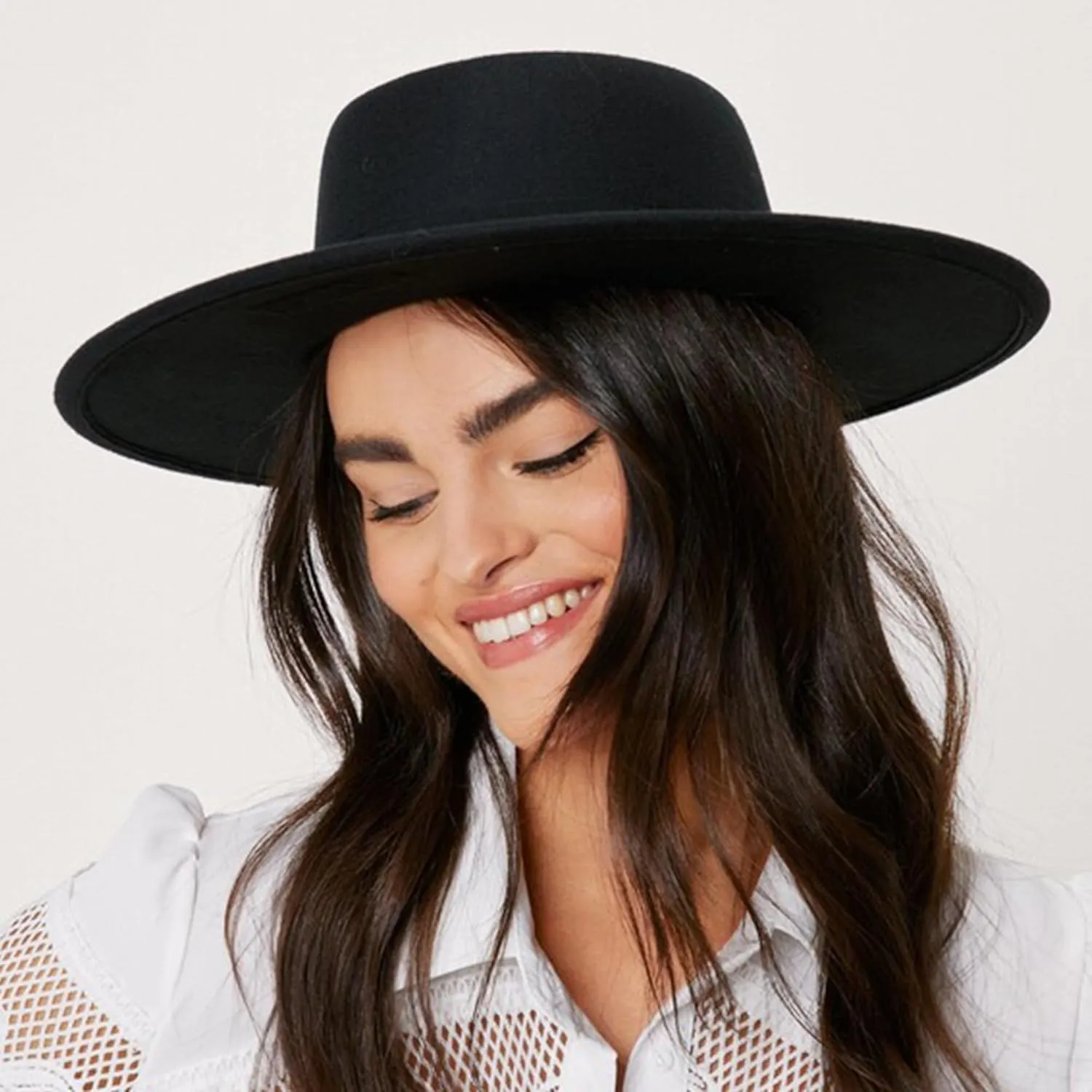 Women Fashion Felt Church Hats Classic British Style 9.5CM Wide Brim Top Fedora Hat Wedding Dress Up Jazz Cap